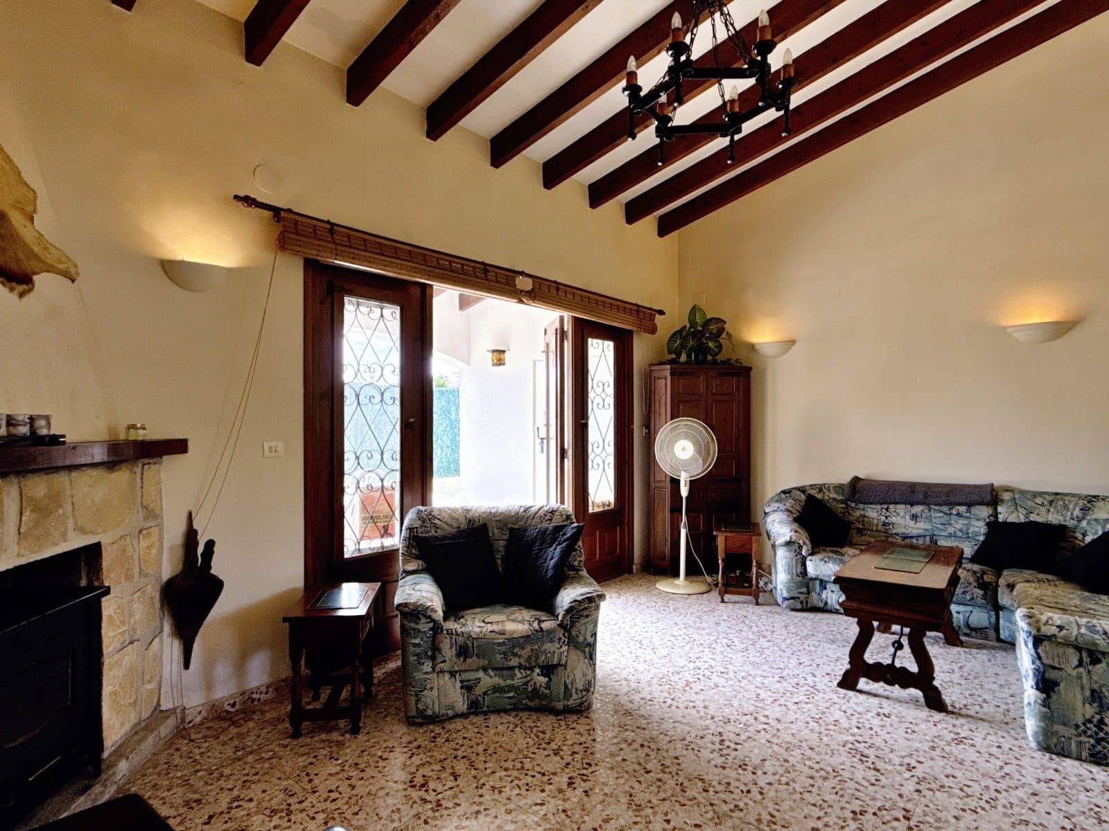 2 soveværelse Villa til salg i Moraira med garage - € 275.000 (Ref: 10130724)