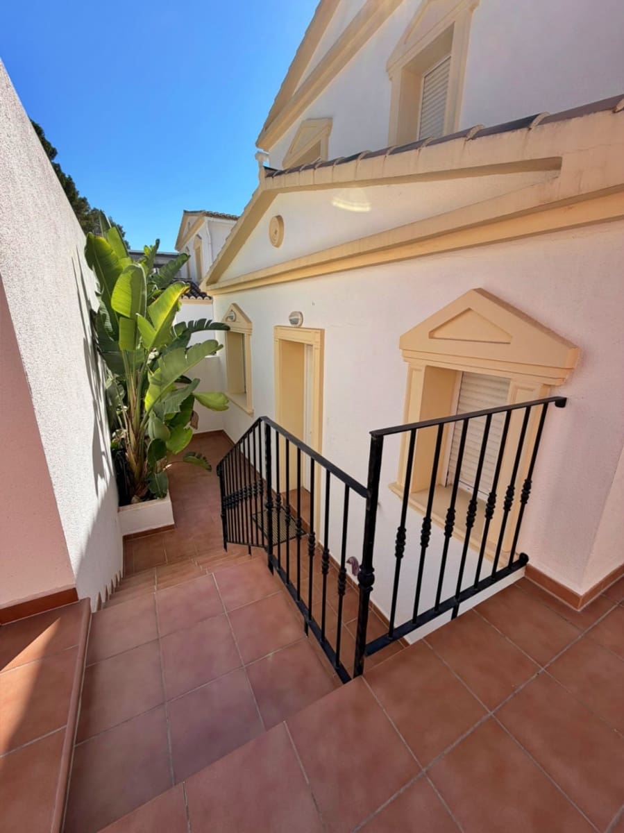 3 bedroom Villa for sale in Calpe / Calp with pool garage - € 339,000 (Ref: 10136303)