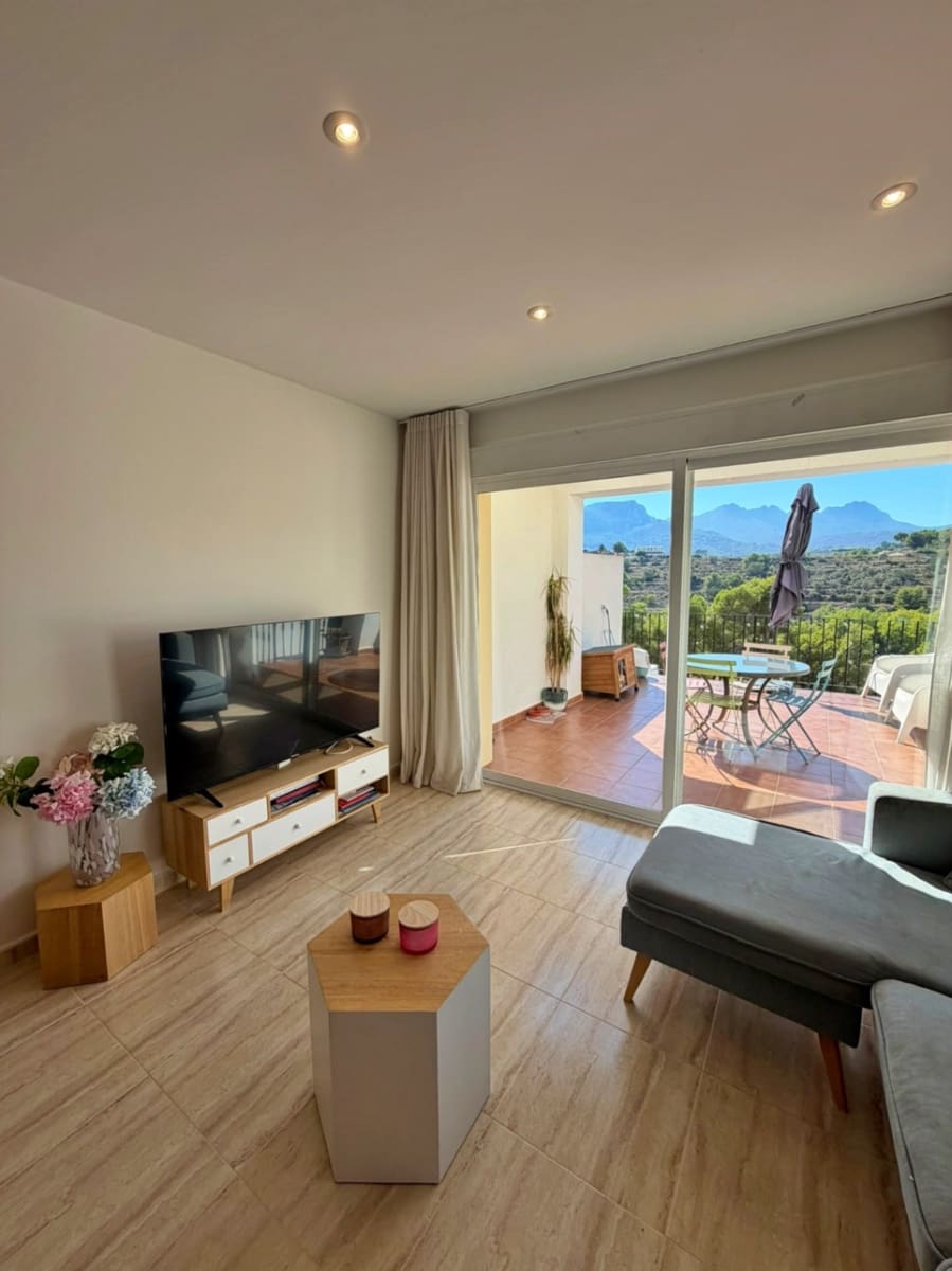 3 bedroom Villa for sale in Calpe / Calp with pool garage - € 339,000 (Ref: 10136303)