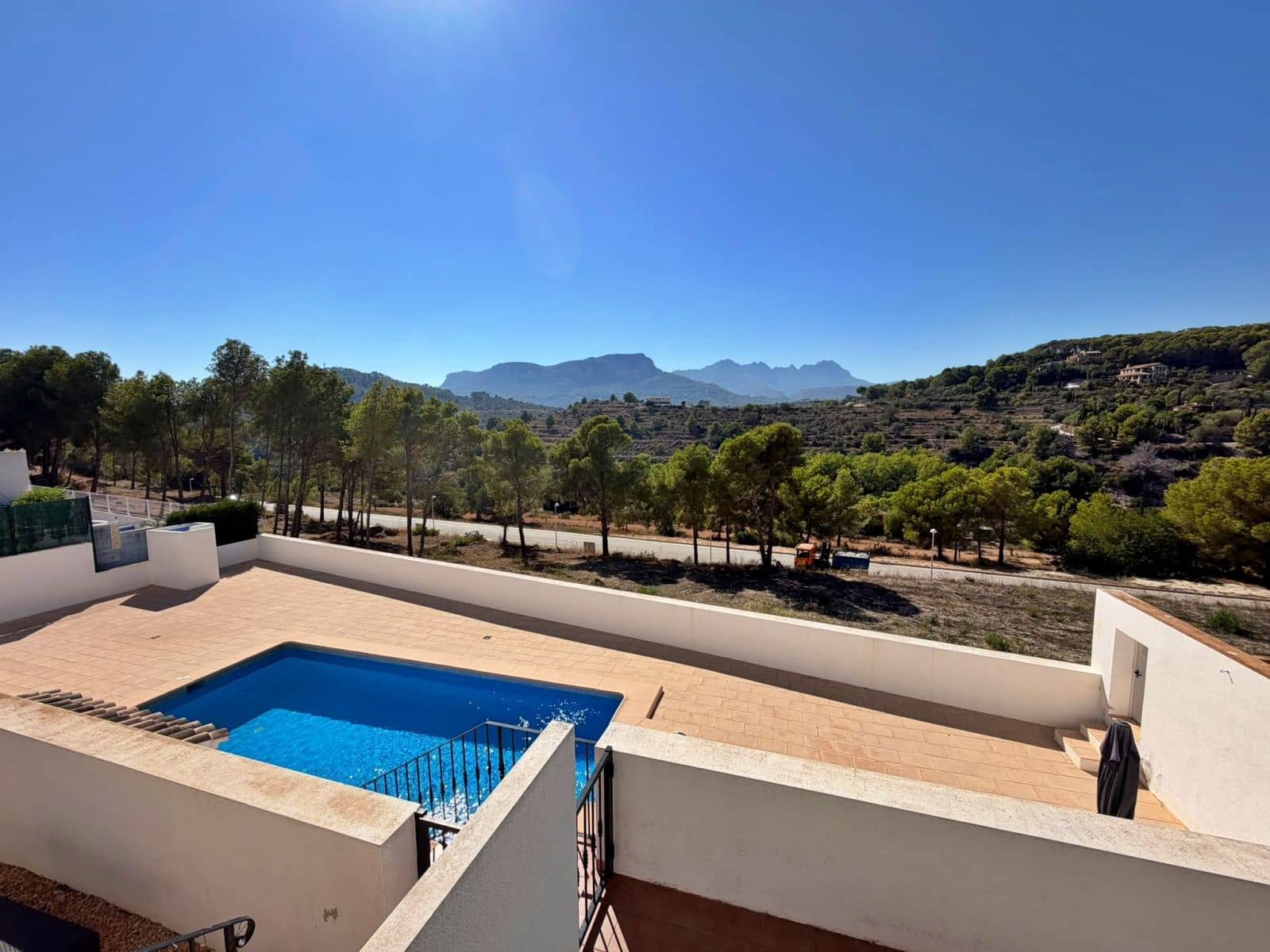 3 bedroom Villa for sale in Calpe / Calp with pool garage - € 339,000 (Ref: 10136303)