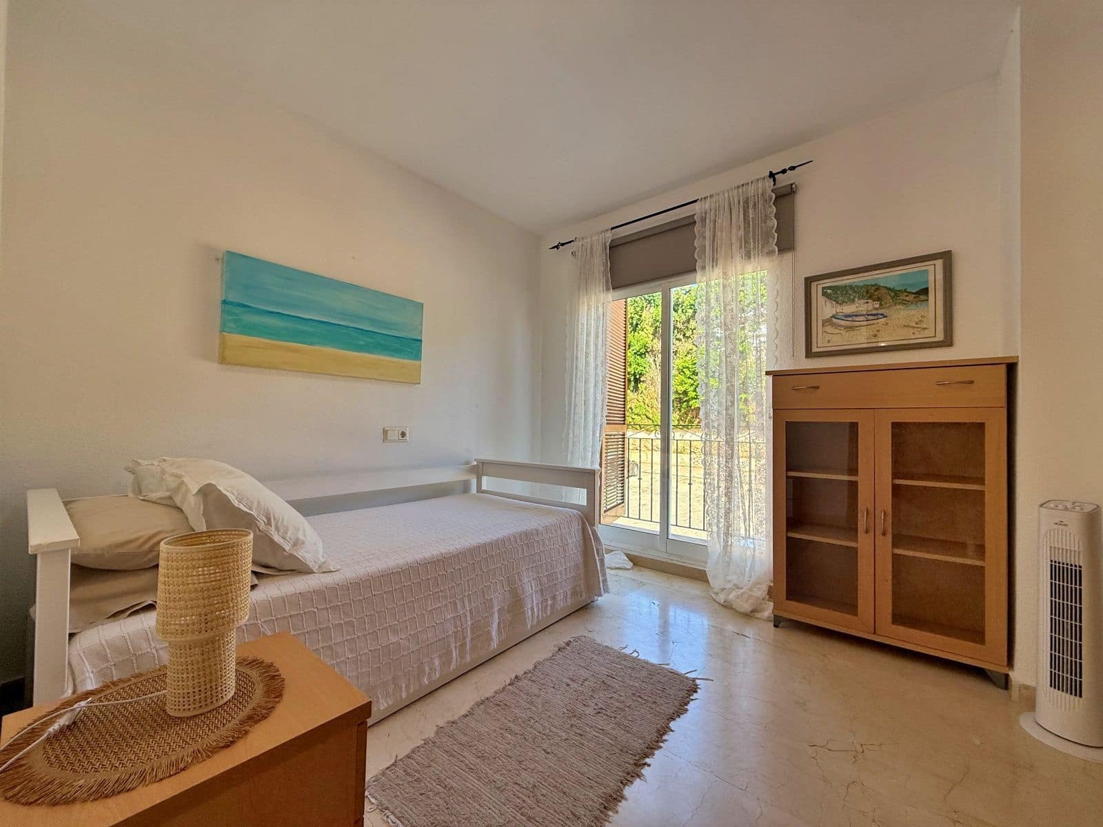 2 Zimmer Apartment zu vermieten in Javea / Xabia mit Pool - 950 € (Ref: 10138791)