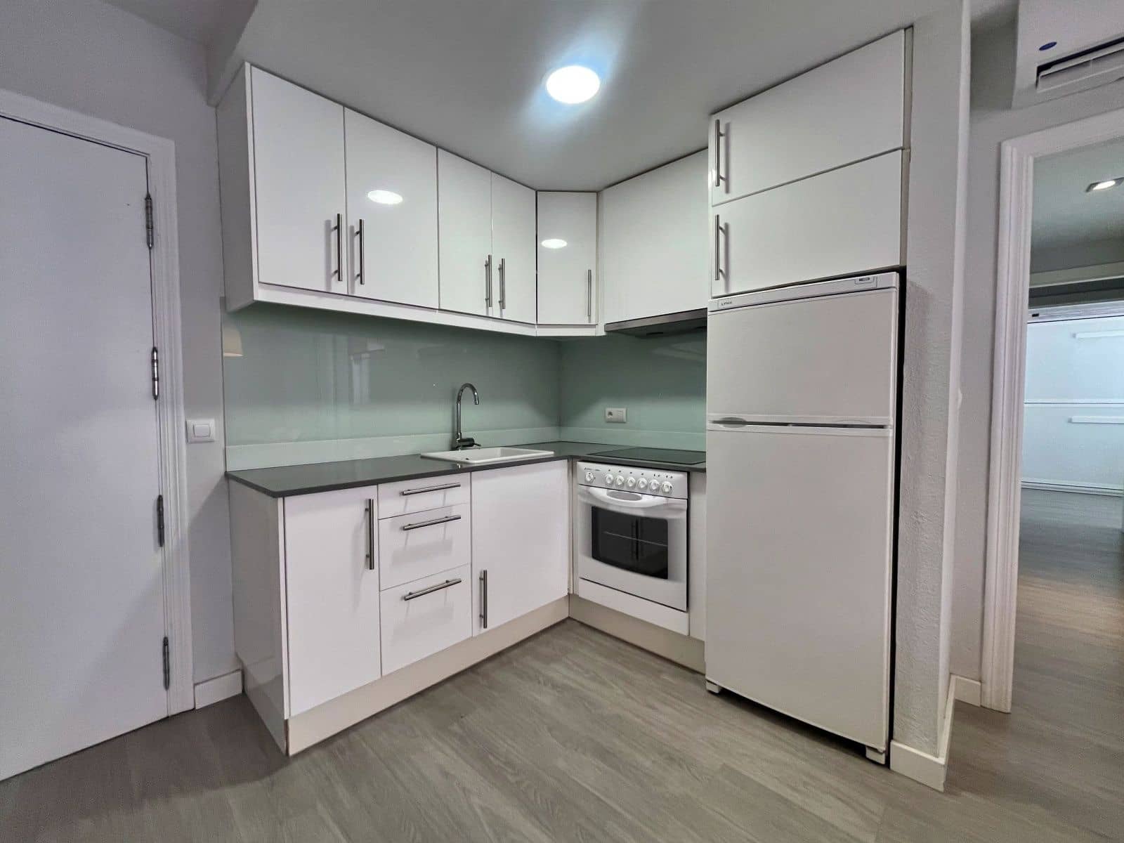 3 sovrum Lägenhet att hyra i Moraira - 970 € (Ref: 10138792)
