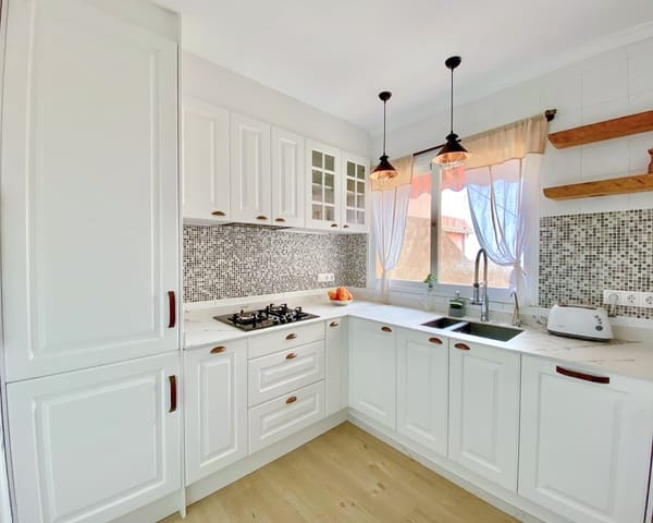 4 sypialnia Willa na sprzedaż w Alfaz del Pi / L'Alfàs del Pi z basenem garażem - 445 000 € (Ref: 10138828)