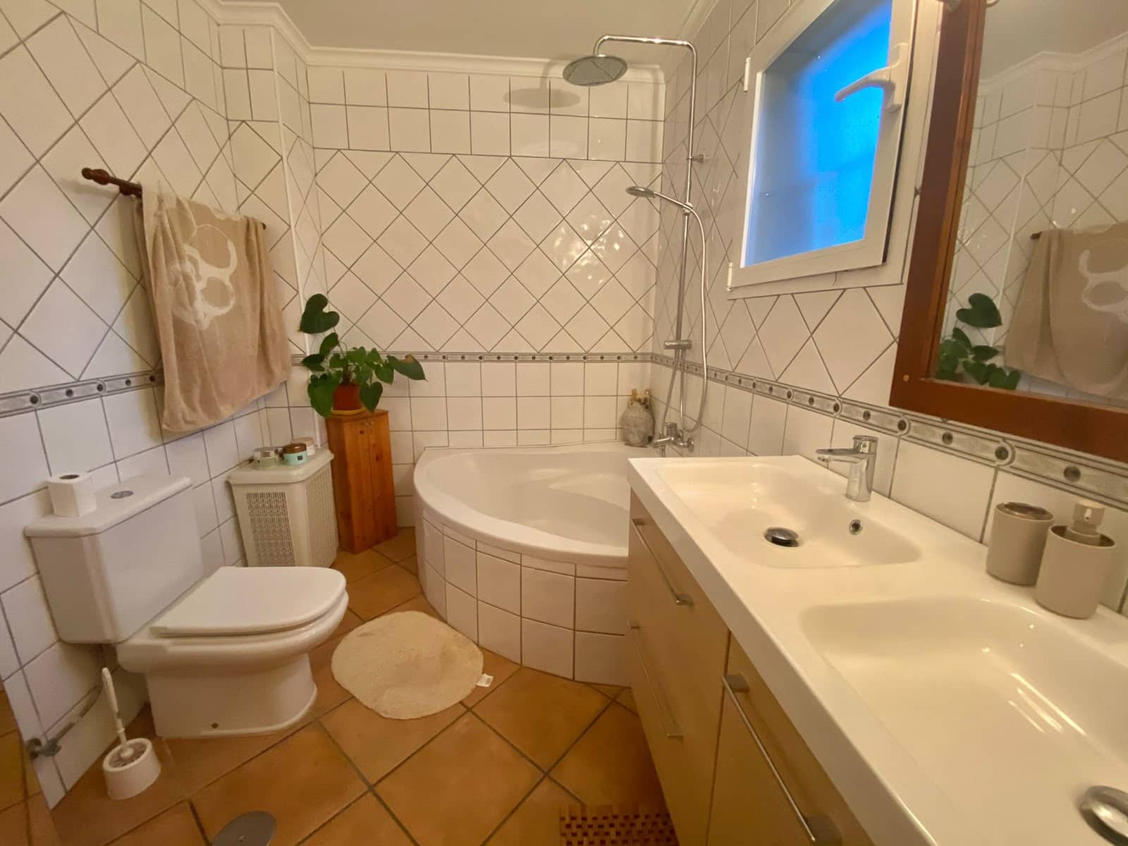 4 sypialnia Willa na sprzedaż w Alfaz del Pi / L'Alfas del Pi z basenem garażem - 445 000 € (Ref: 10138828)