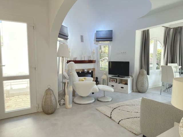 2 quarto Moradia para venda em Moraira, Teulada-Moraira com piscina garagem - 450 000 € (Ref: 10155829)