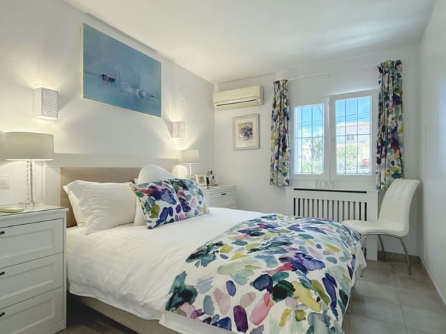 2 quarto Moradia para venda em Moraira, Teulada-Moraira com piscina garagem - 450 000 € (Ref: 10155829)