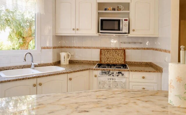2 soverom Bungalow til salgs i El Montgó, Dénia med svømmebasseng garasje - € 320 000 (Ref: 10155837)