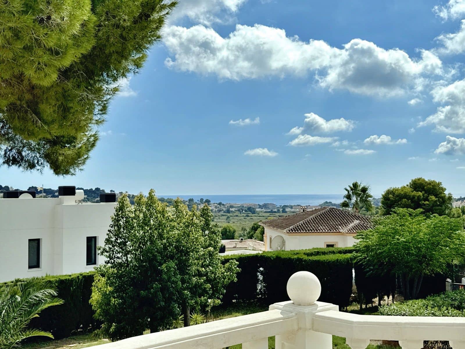 3 bedroom Villa for sale in Moraira with pool garage - € 399,000 (Ref: 10156136)