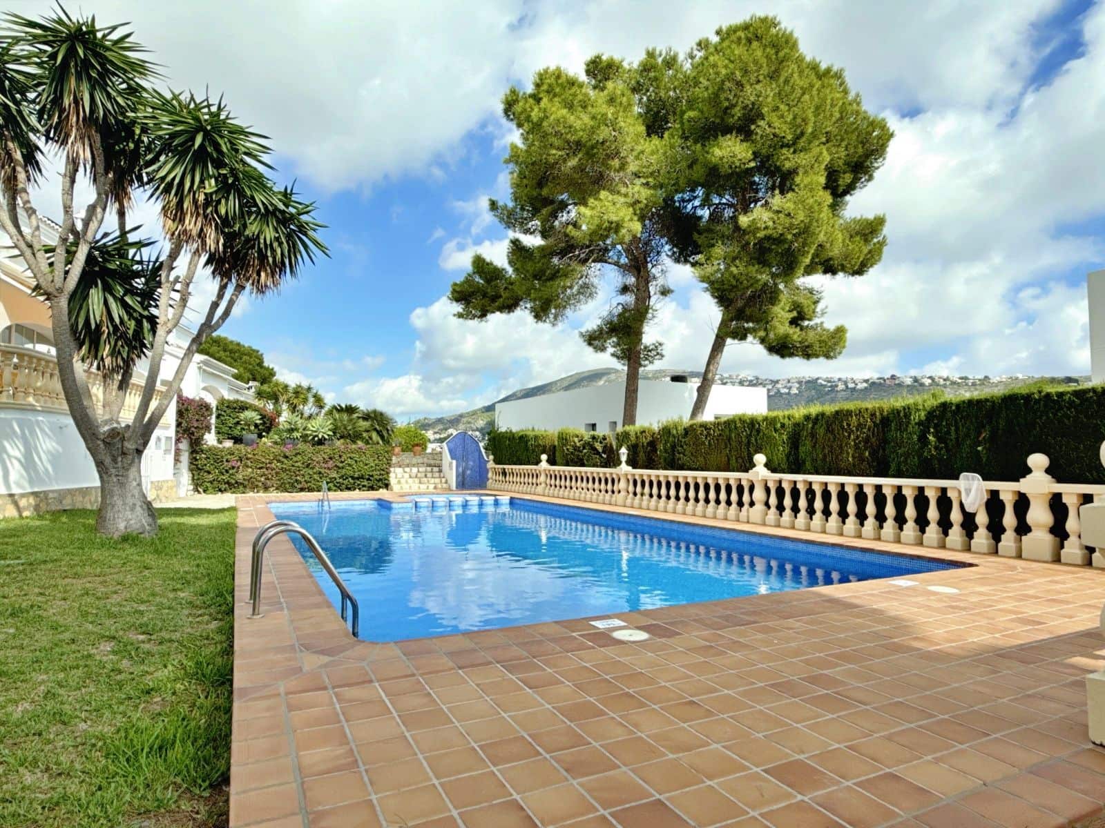 3 bedroom Villa for sale in Moraira with pool garage - € 399,000 (Ref: 10156136)