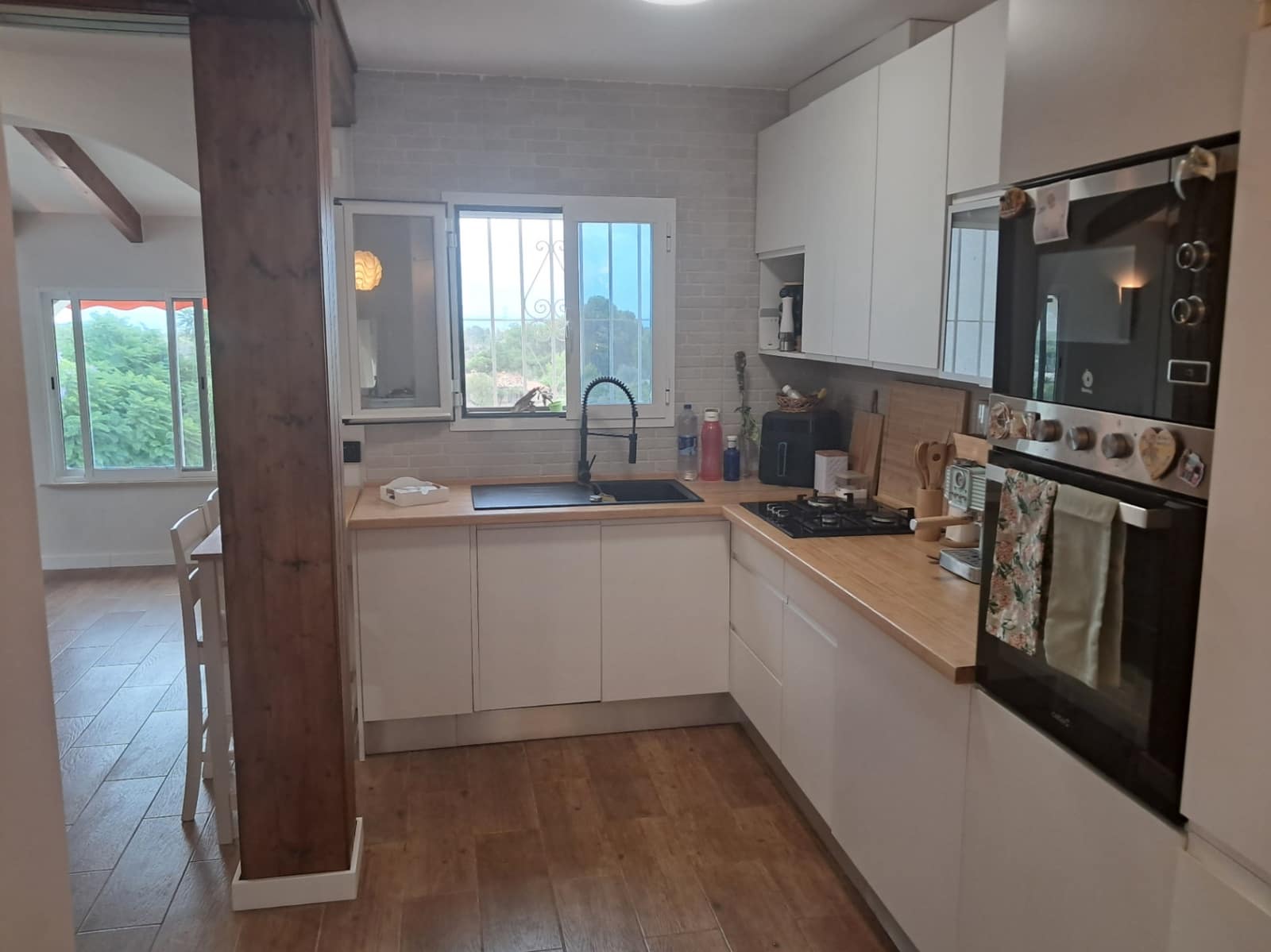 2 bedroom Villa for rent in La Nucia with pool garage - € 1,800 (Ref: 10156771)