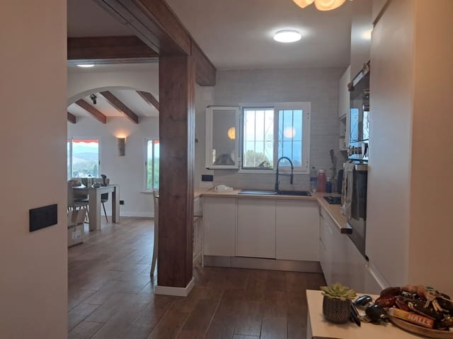 2 sovrum Villa att hyra i La Nucia med pool garage - 1 800 € (Ref: 10156771)