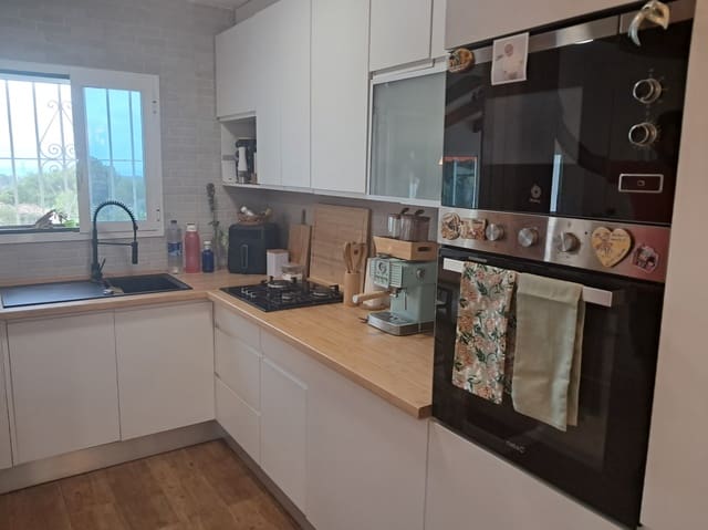 2 sovrum Villa att hyra i La Nucia med pool garage - 1 800 € (Ref: 10156771)