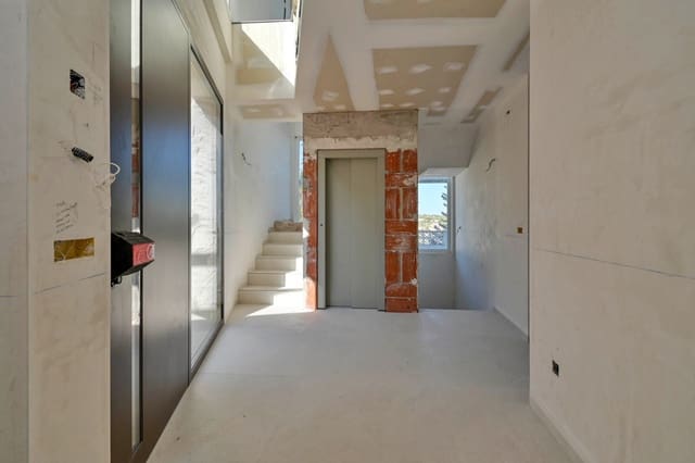 4 soverom Villa til salgs i Calpe / Calp med svømmebasseng garasje - € 2 575 000 (Ref: 10158313)