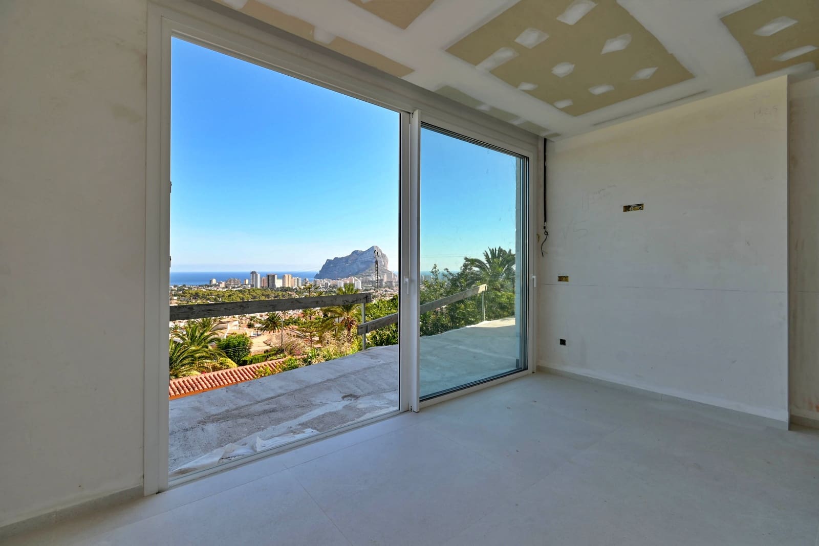 4 soverom Villa til salgs i Calpe / Calp med svømmebasseng garasje - € 2 575 000 (Ref: 10158313)