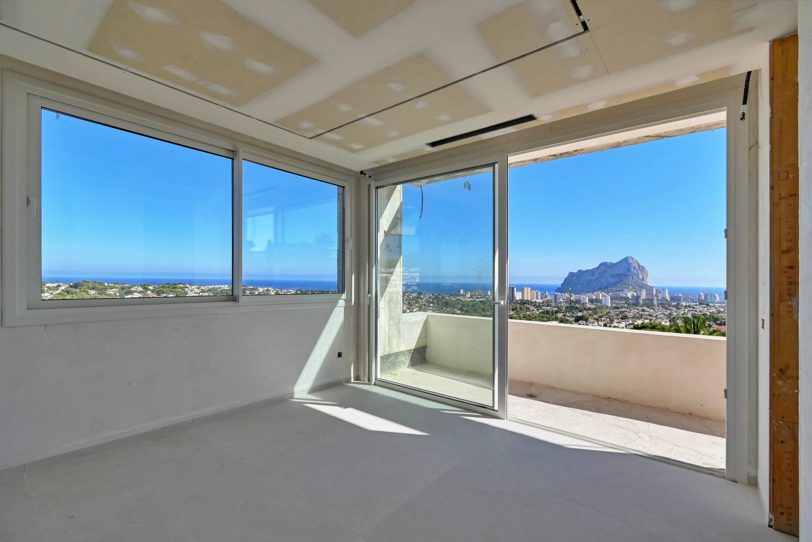 4 soverom Villa til salgs i Calpe / Calp med svømmebasseng garasje - € 2 575 000 (Ref: 10158313)