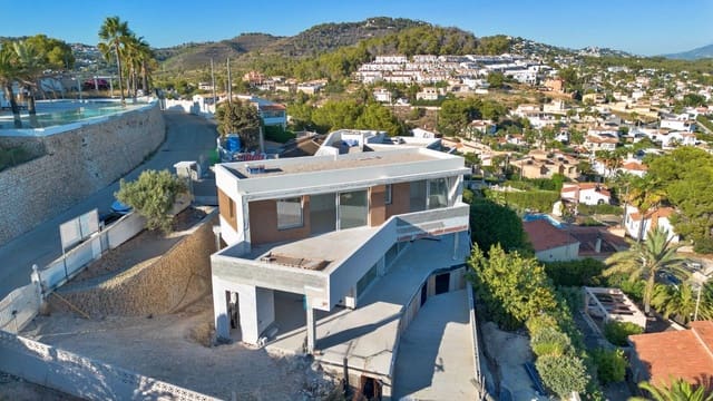 4 soverom Villa til salgs i Calpe / Calp med svømmebasseng garasje - € 2 575 000 (Ref: 10158313)