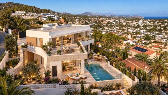 4 soverom Villa til salgs i Calpe / Calp med svømmebasseng garasje - € 2 575 000 (Ref: 10158313)