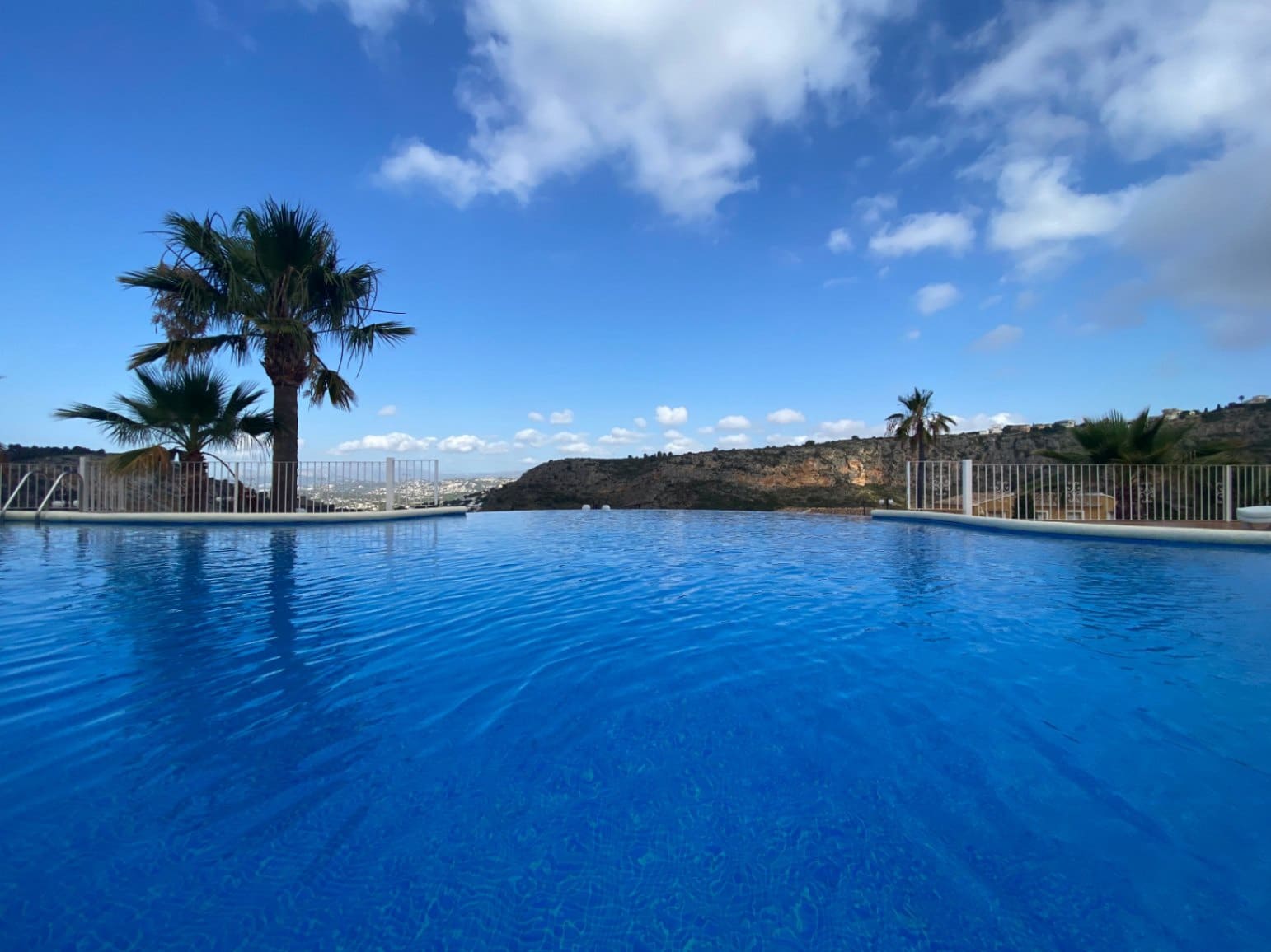 2 slaapkamer Appartement te koop in Cumbre del Sol met zwembad - € 220.000 (Ref: 10159920)