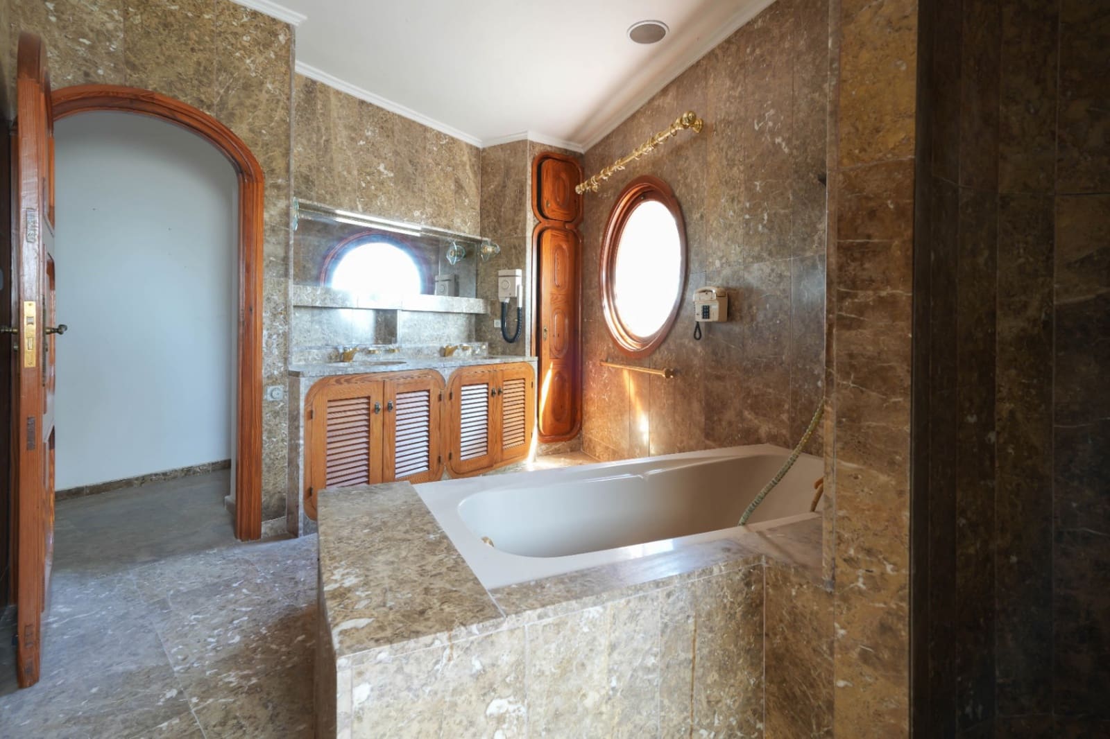 5 soveværelse Villa til salg i Moraira med swimmingpool garage - € 1.890.000 (Ref: 10170175)