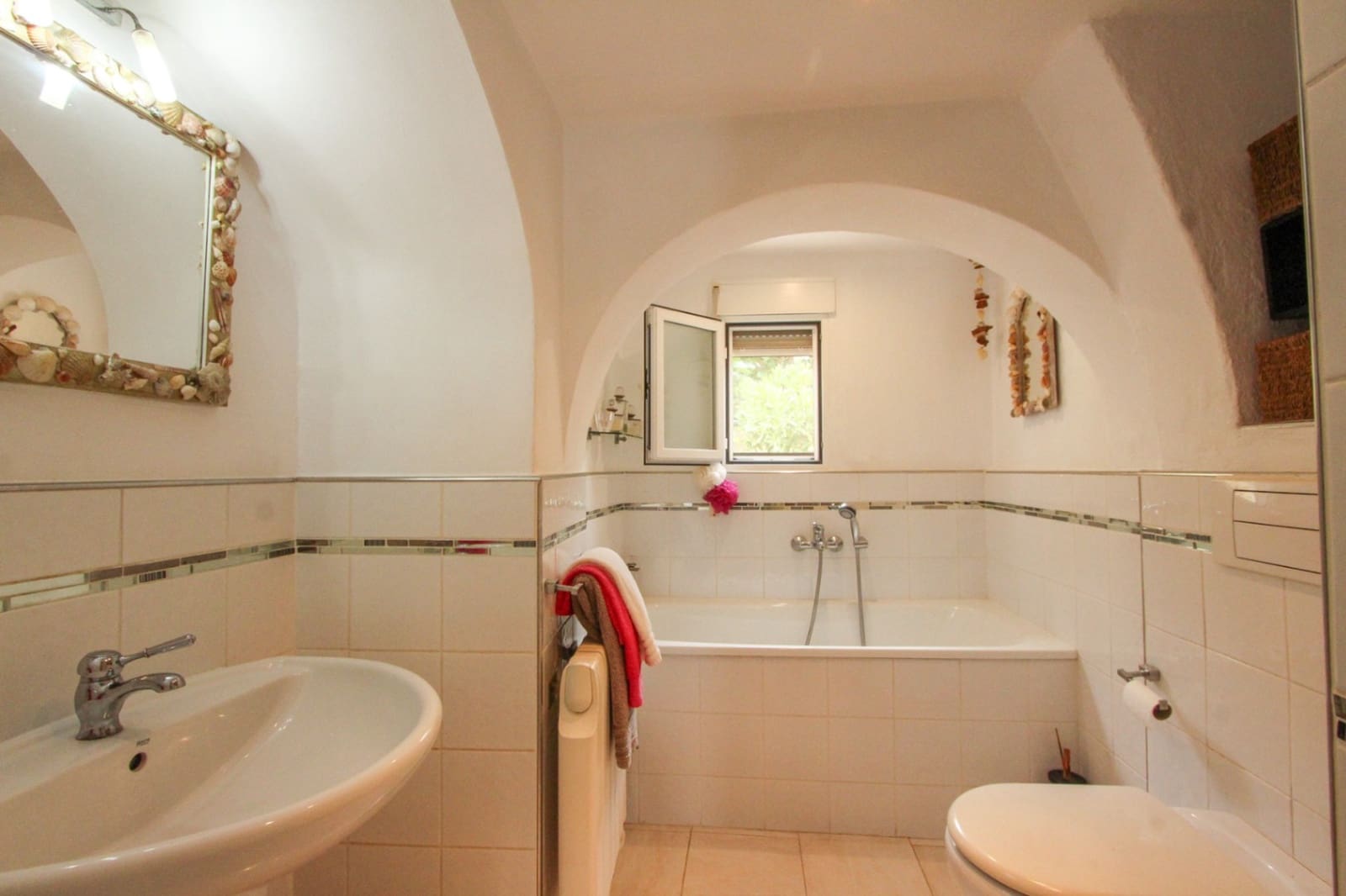 6 slaapkamer Villa te koop in Orba met zwembad garage - € 499.950 (Ref: 10172225)