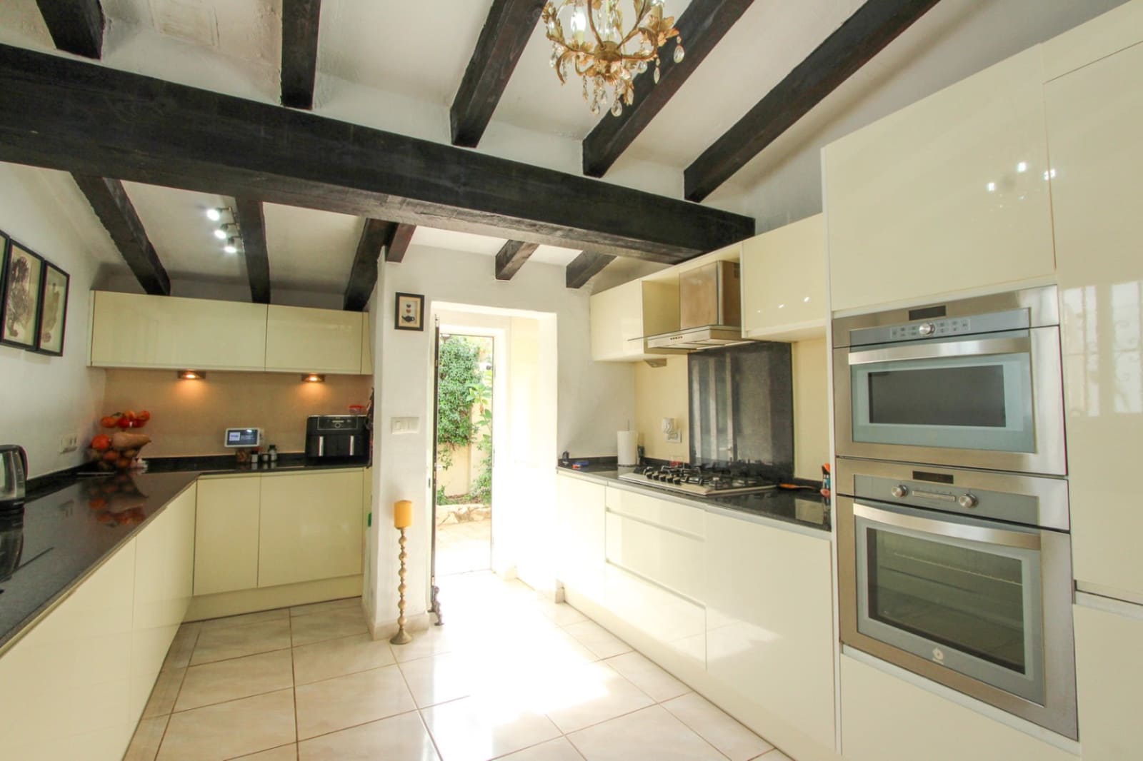 6 slaapkamer Villa te koop in Orba met zwembad garage - € 499.950 (Ref: 10172225)