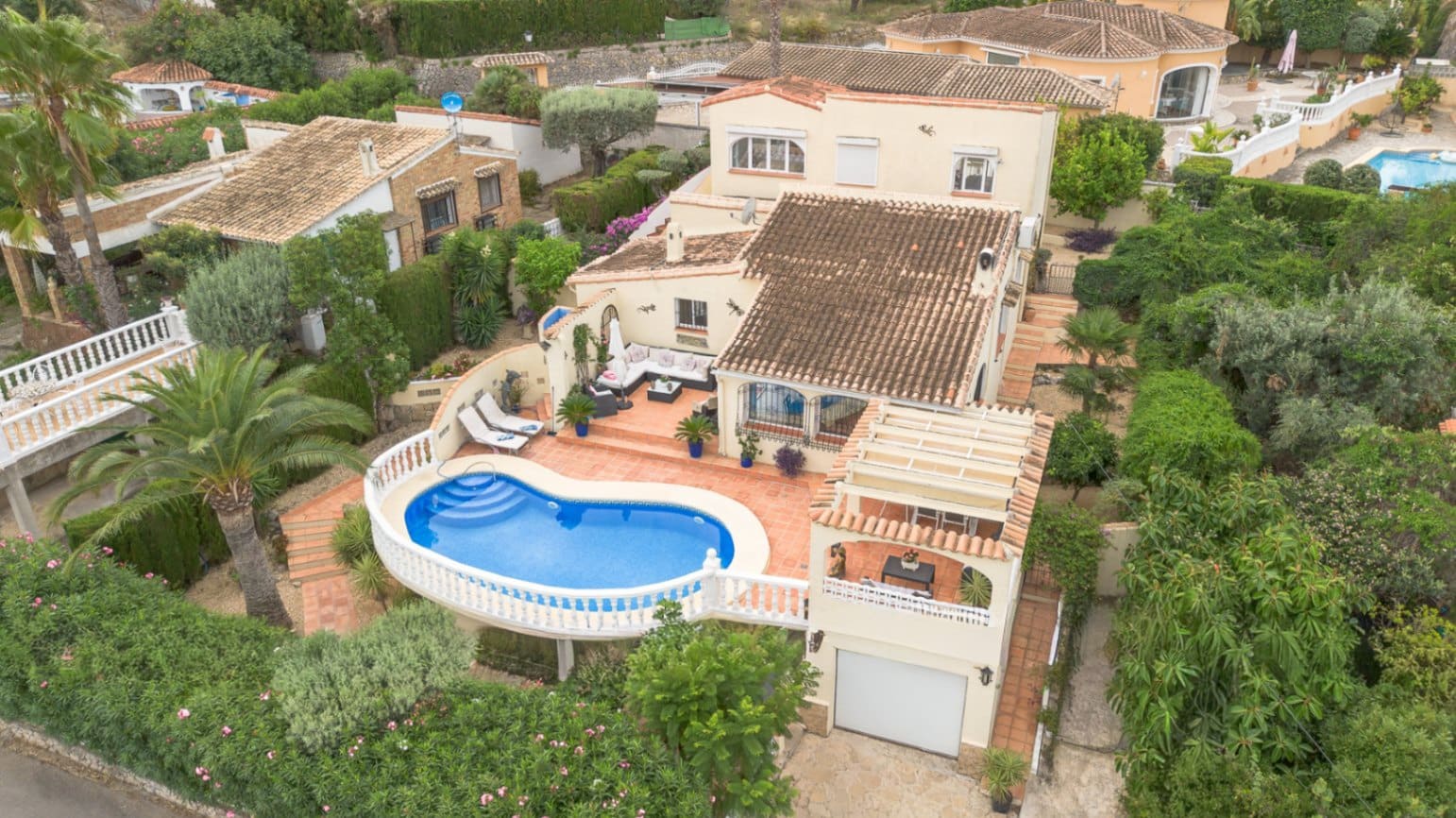 6 slaapkamer Villa te koop in Orba met zwembad garage - € 499.950 (Ref: 10172225)