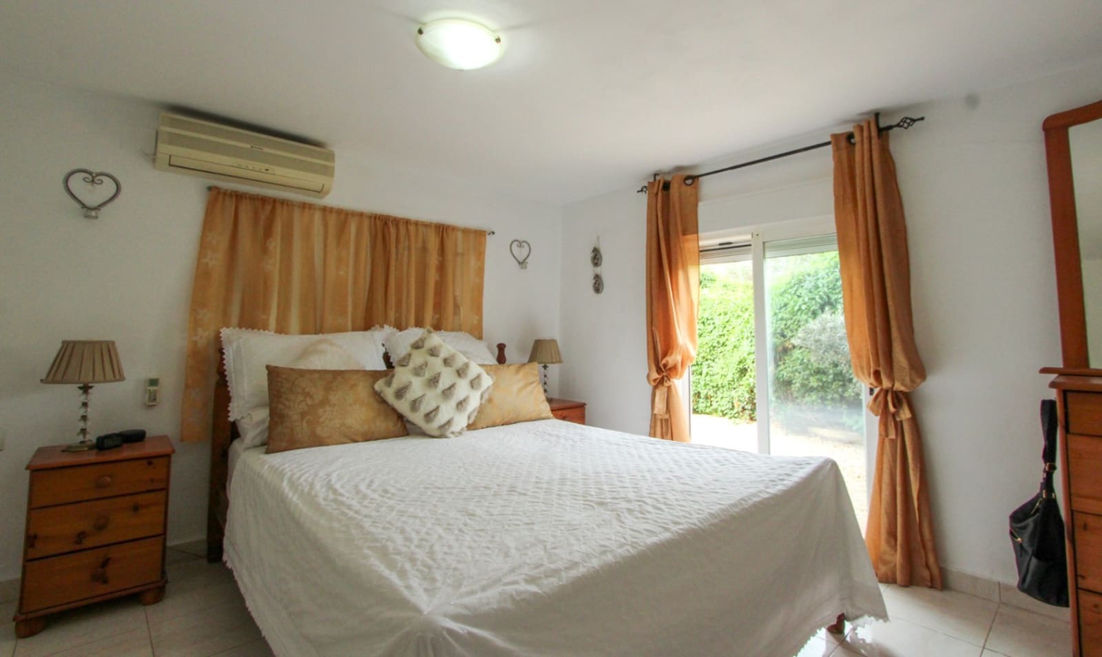 6 slaapkamer Villa te koop in Orba met zwembad garage - € 499.950 (Ref: 10172225)