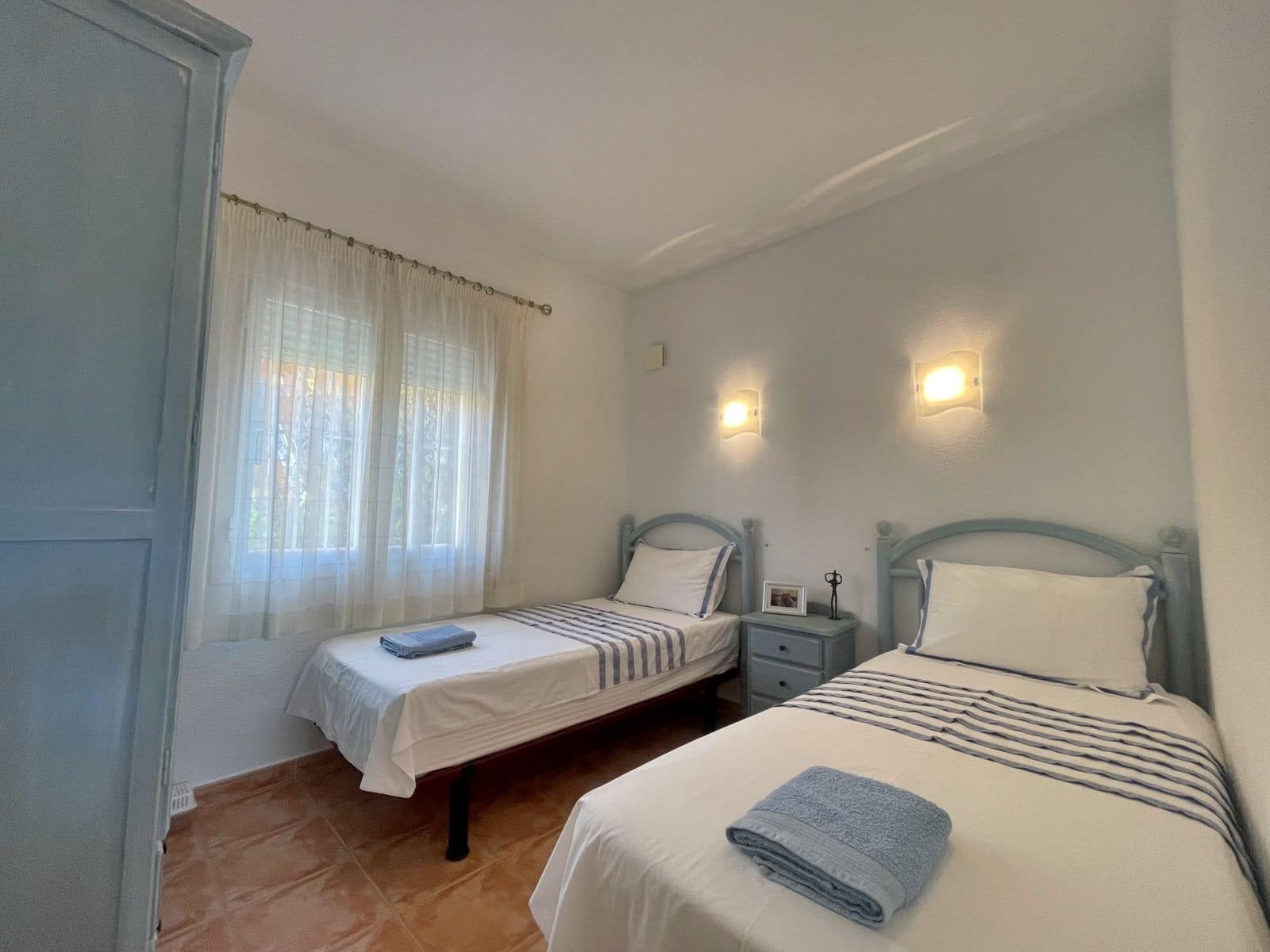 2 bedroom Apartment for sale in Cumbre del Sol with pool garage - € 199,000 (Ref: 10177430)