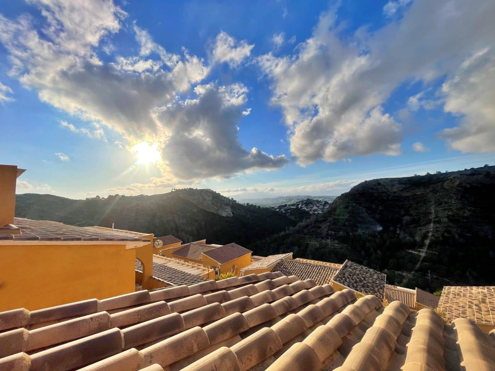 2 bedroom Apartment for sale in Cumbre del Sol with pool garage - € 199,000 (Ref: 10177430)