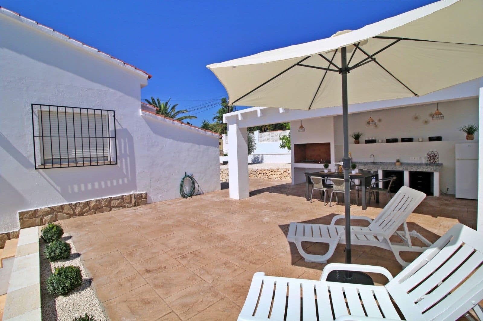 2 soverom Villa til salgs i Calpe / Calp med svømmebasseng garasje - € 368 000 (Ref: 10181915)