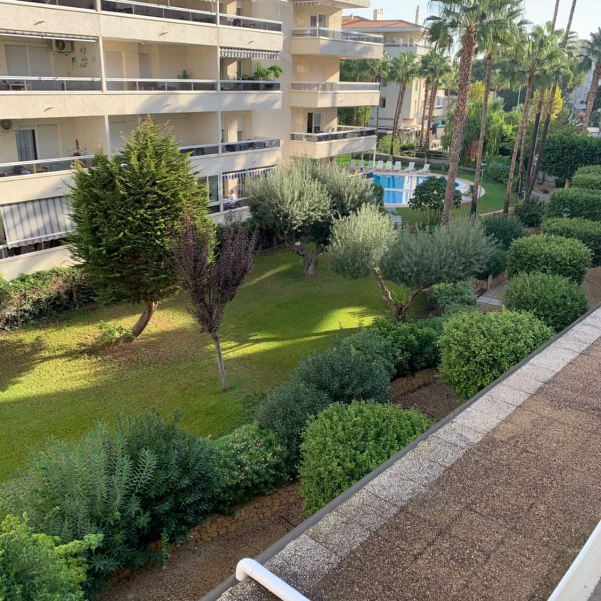 Apartamento de 2 habitaciones en Albir en venta con piscina - 330.000 € (Ref: 10181916)