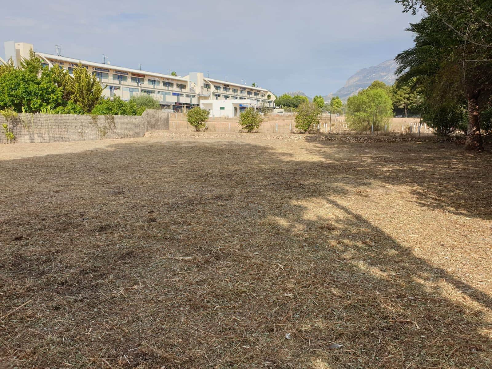 Byggetomt til salgs i Alfaz del Pi / L'Alfas del Pi - € 320 000 (Ref: 10183841)