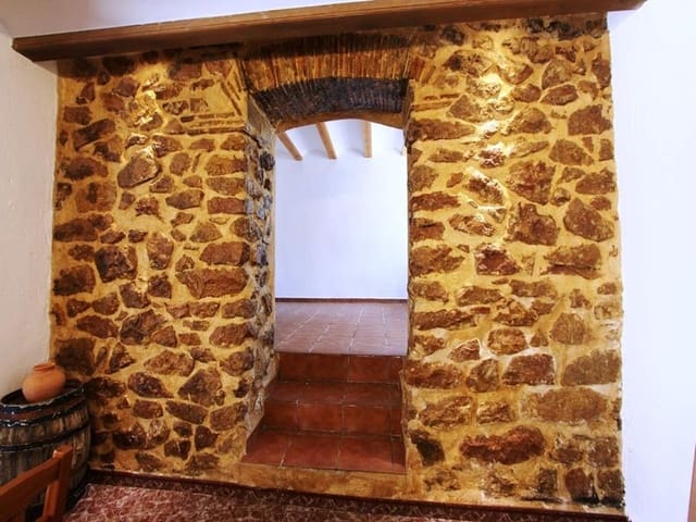 4 bedroom Restaurant/Bar for sale in Orba - € 500,000 (Ref: 4349066)