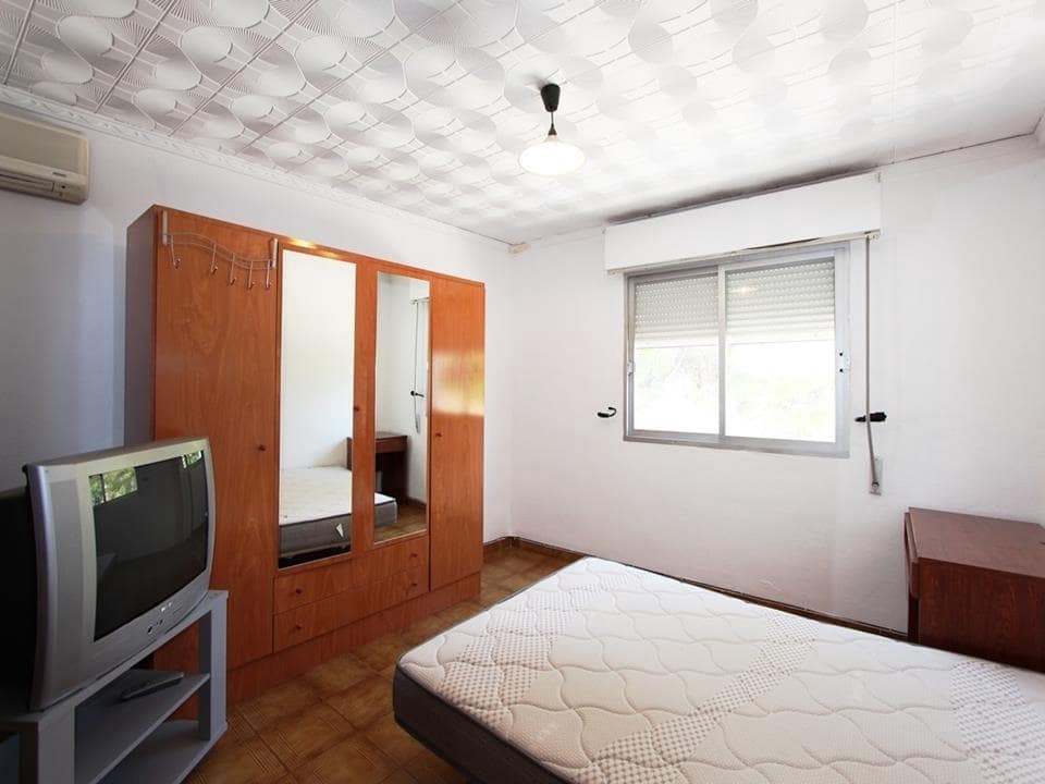 4 soveværelse Restaurant/Bar til salg i Orba - € 500.000 (Ref: 4349066)