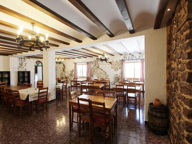4 bedroom Restaurant/Bar for sale in Orba - € 500,000 (Ref: 4349066)