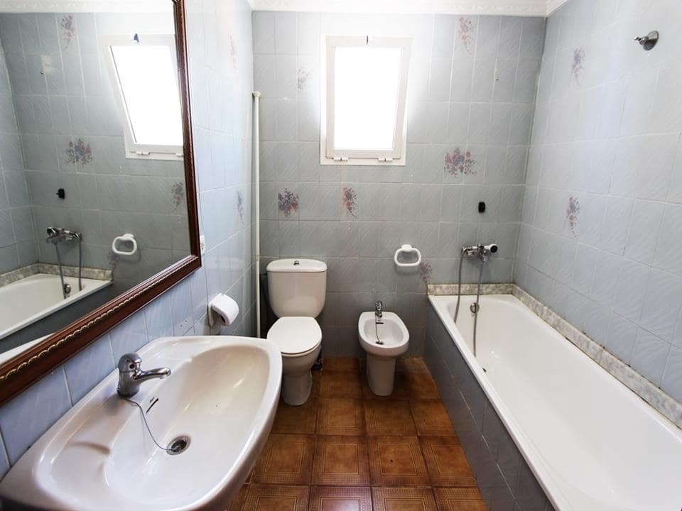 4 soveværelse Restaurant/Bar til salg i Orba - € 500.000 (Ref: 4349066)