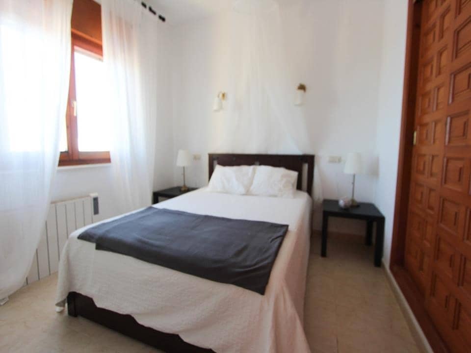 5 quarto Moradia para venda em Cumbre del Sol com piscina garagem - 690 000 € (Ref: 4440464)