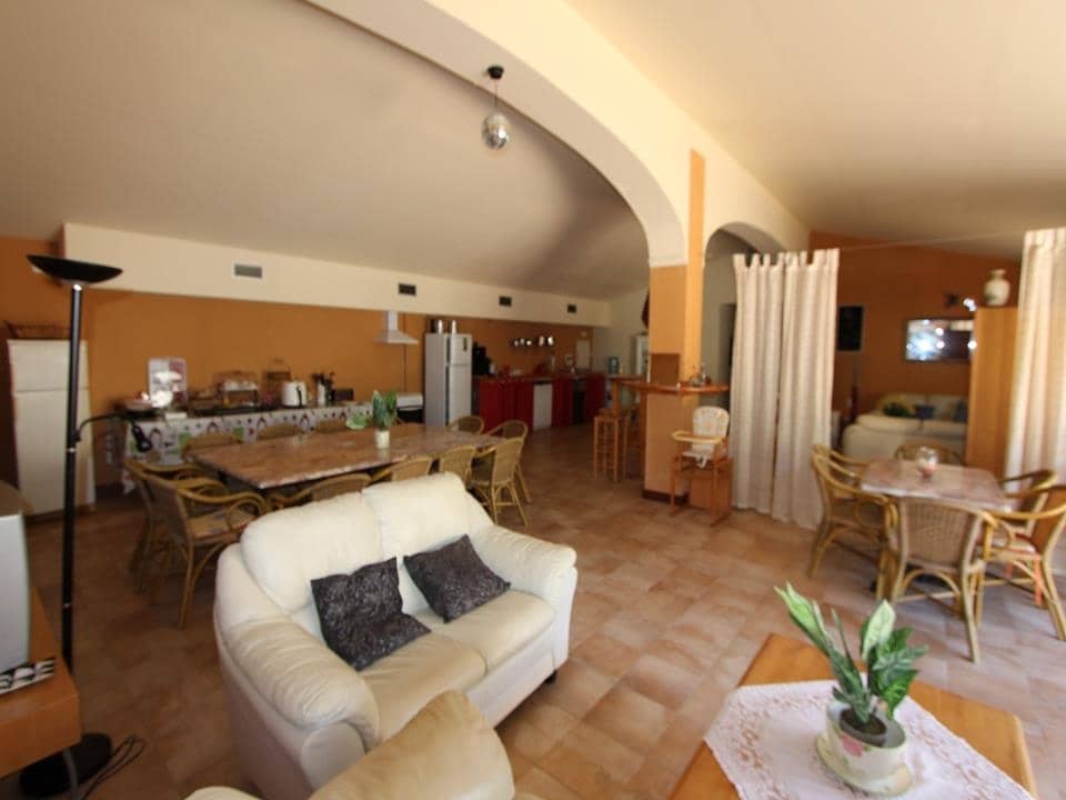 10 bedroom Villa for sale in Jalon / Xalo - € 999,000 (Ref: 4737711)