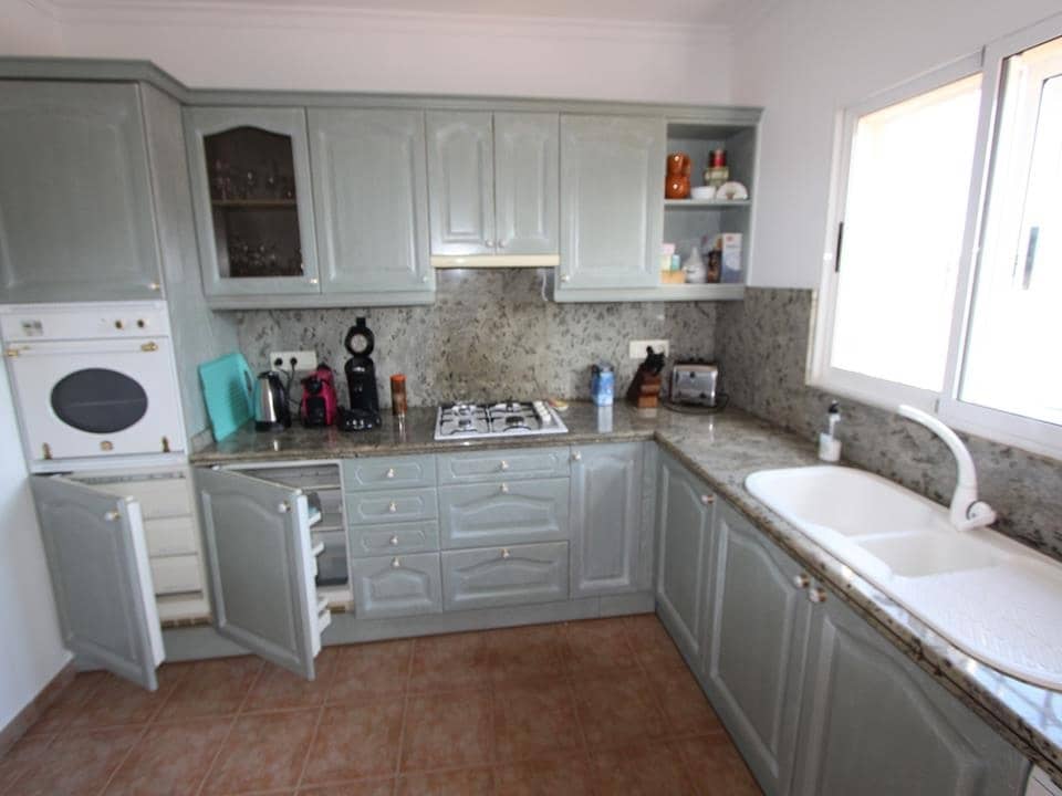 10 bedroom Villa for sale in Jalon / Xalo - € 999,000 (Ref: 4737711)