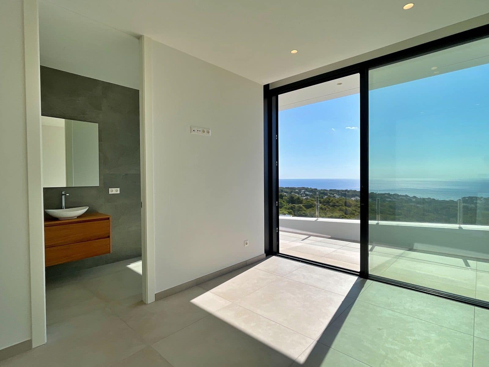 4 bedroom Villa for sale in Benissa with pool garage - € 2,900,000 (Ref: 6040961)