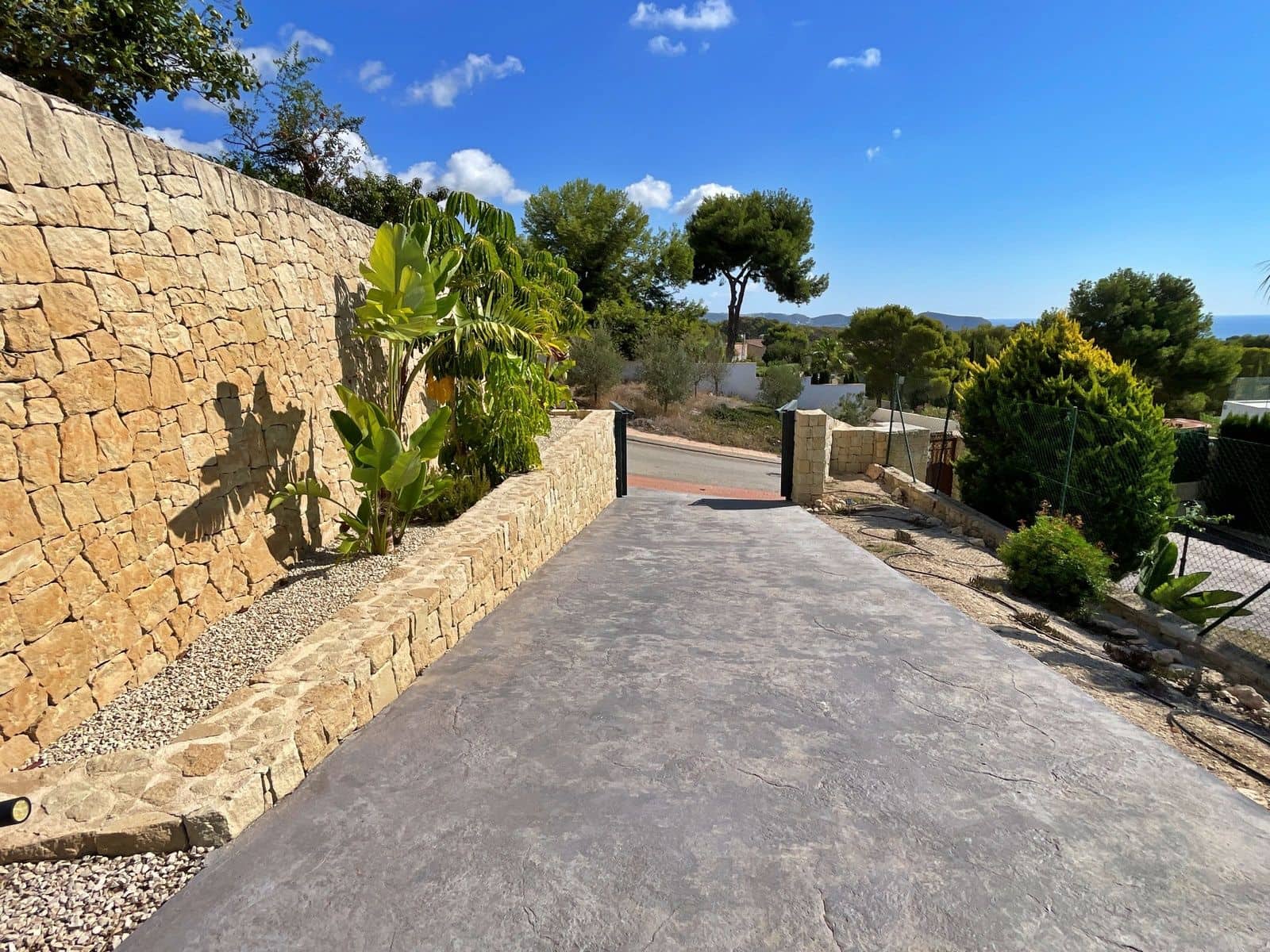 4 bedroom Villa for sale in Benissa with pool garage - € 2,900,000 (Ref: 6040961)