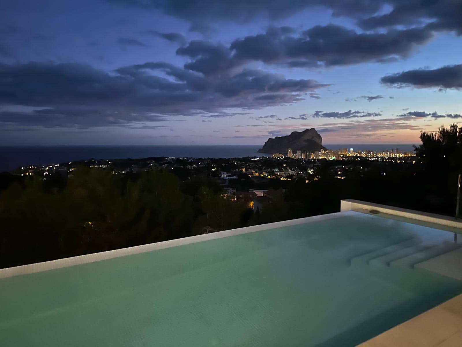 4 bedroom Villa for sale in Benissa with pool garage - € 2,900,000 (Ref: 6040961)