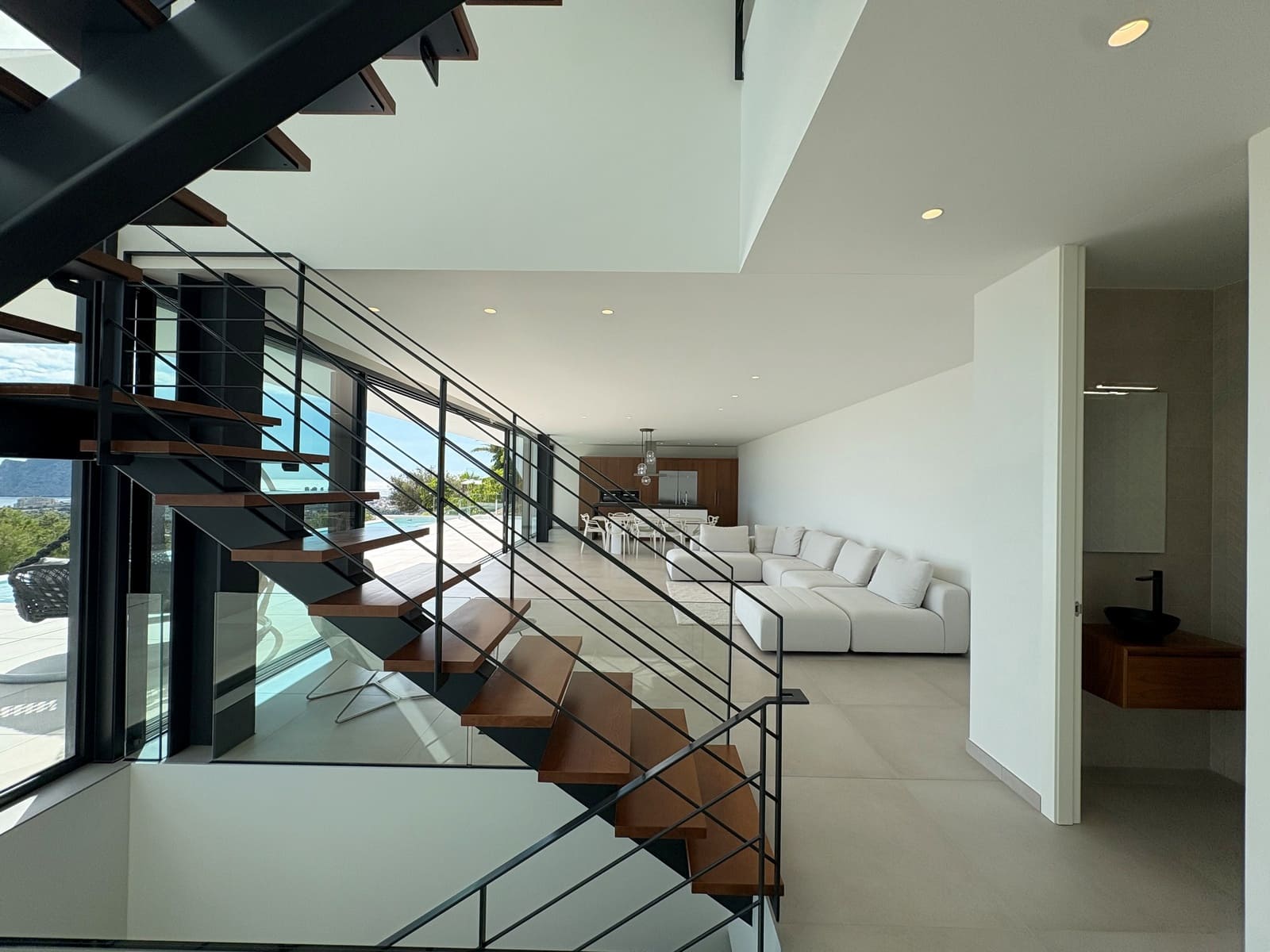 4 bedroom Villa for sale in Benissa with pool garage - € 2,900,000 (Ref: 6040961)