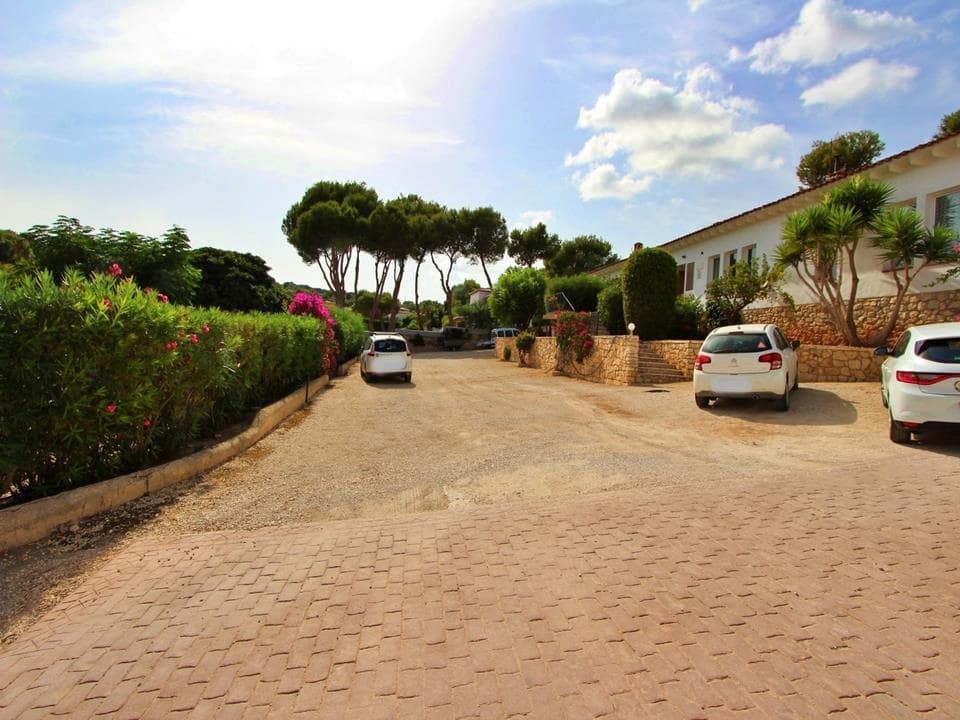 9 soverom Villa til salgs i Moraira med svømmebasseng garasje - € 674 900 (Ref: 6295104)