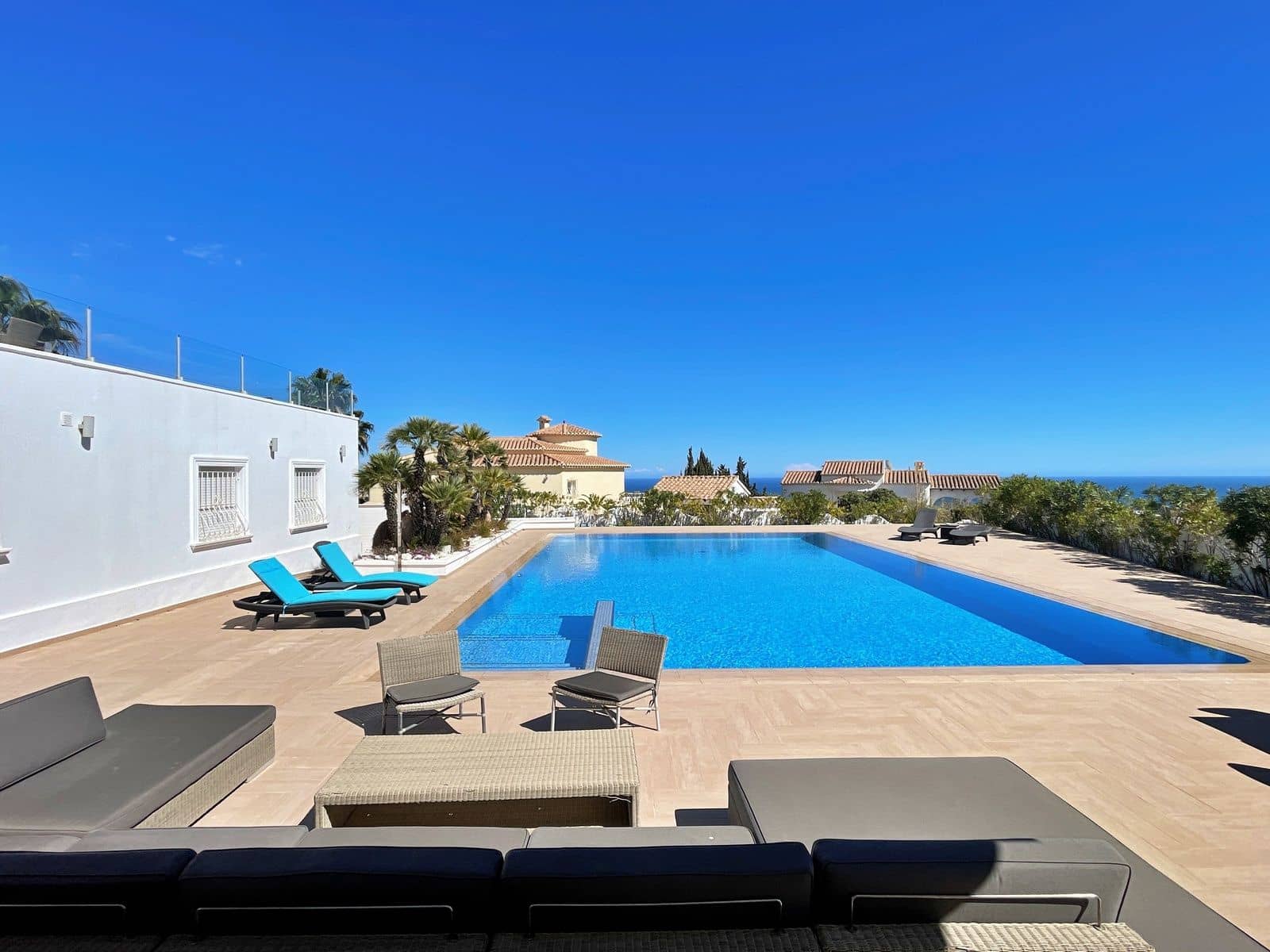 5 soverom Villa til salgs i Cumbre del Sol med svømmebasseng garasje - € 1 375 000 (Ref: 7104314)