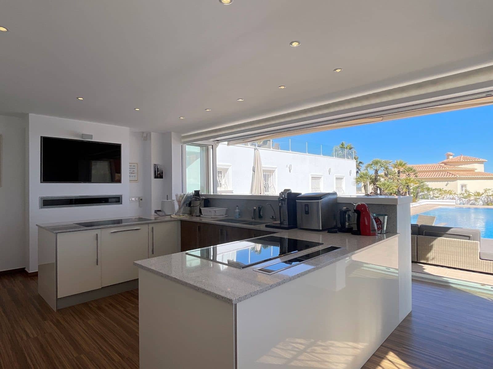 5 soverom Villa til salgs i Cumbre del Sol med svømmebasseng garasje - € 1 375 000 (Ref: 7104314)