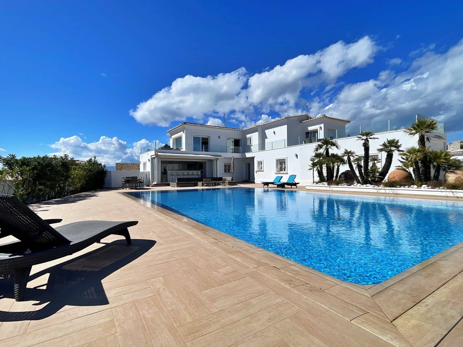 5 soverom Villa til salgs i Cumbre del Sol med svømmebasseng garasje - € 1 375 000 (Ref: 7104314)