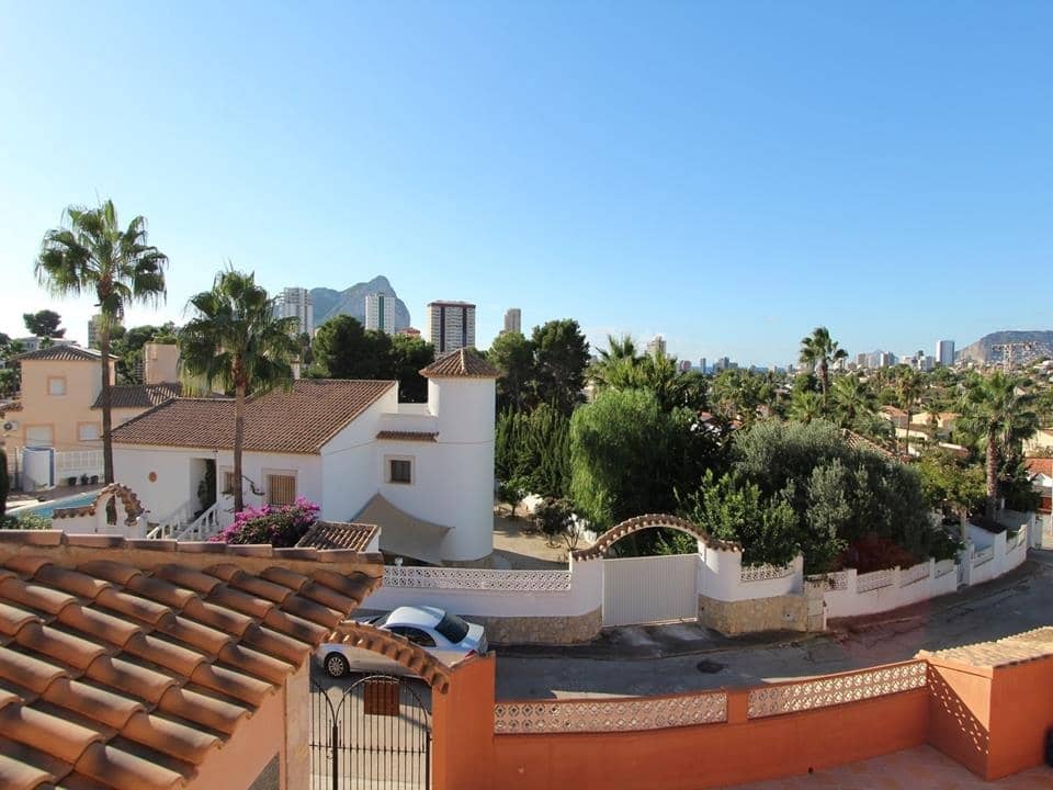 5 Zimmer Villa zu verkaufen in Calpe / Calp mit Pool Garage - 720.000 € (Ref: 7323430)