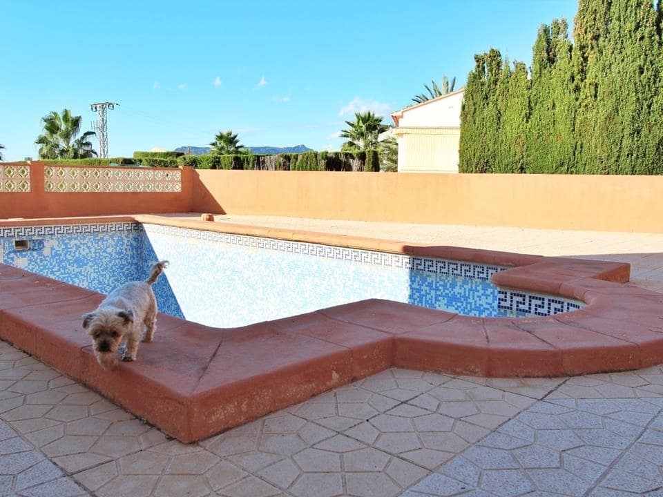 5 Zimmer Villa zu verkaufen in Calpe / Calp mit Pool Garage - 720.000 € (Ref: 7323430)