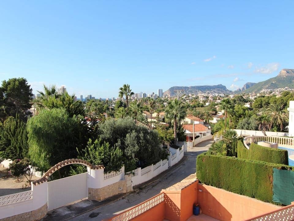 5 Zimmer Villa zu verkaufen in Calpe / Calp mit Pool Garage - 720.000 € (Ref: 7323430)
